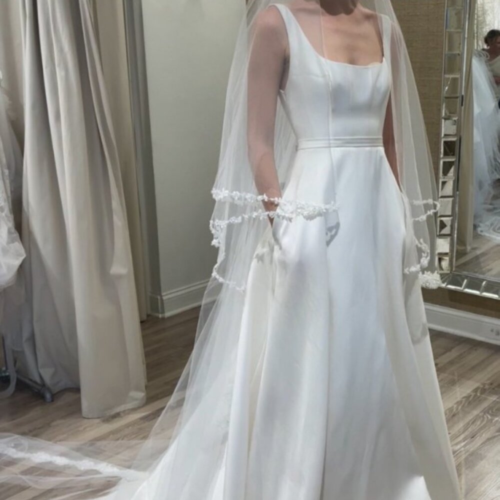Classic Elegant London Wedding Dress